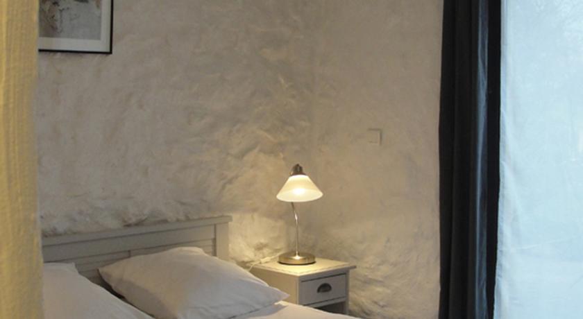 Le Mas De La Cherine Quinson Room photo