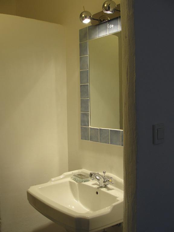 Le Mas De La Cherine Quinson Room photo